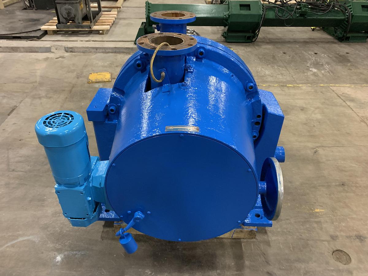 Used 26" BOLTON EMERSON DISC REFINER WITH 500 HP MOTOR