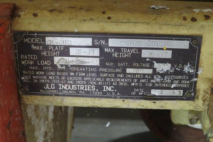 Used JLG IND. MDL. CM-2033 ELECTRIC SCISSOR LIFT PF