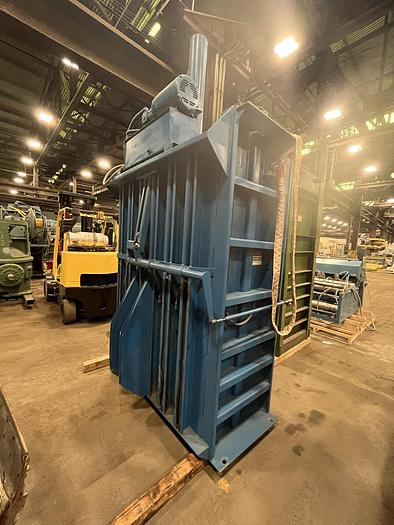 Used MARATHON VERTICAL BALER MODEL 6030RB