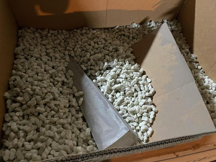 Used LOT OF CONCRETE MATERIALS AND EQUIPMENT