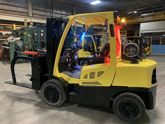 Used 8,000 POUND CAPACITY HYSTER H80FT FORKLIFT WITH PNEUMATIC TIRES AND SIDESHIFT