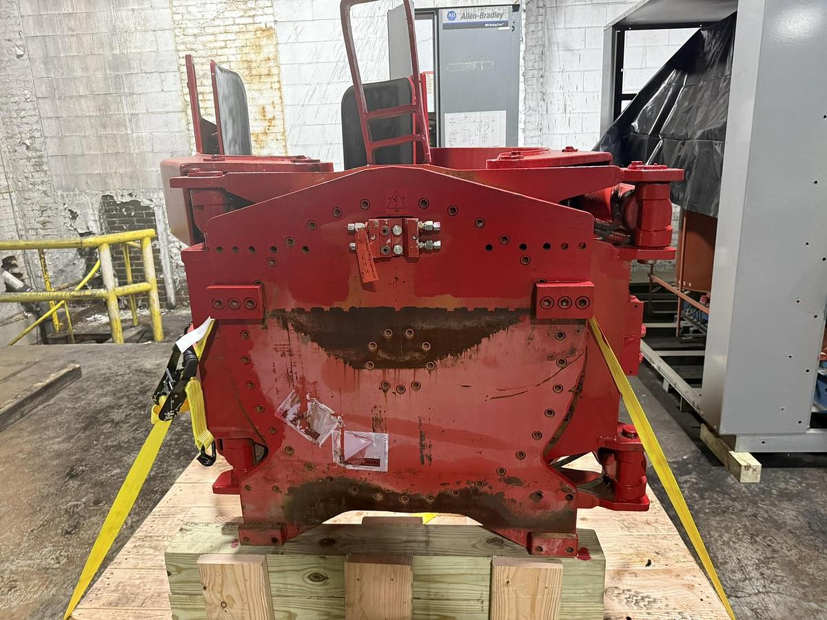 Used 120" BOLZONI MODEL RA-200 ATLE TISSUE ROLL CLAMP CLASS IV