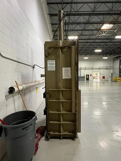 Used PIQUA VERTICAL CARDBOARD BALER 30" x 60" 15HP