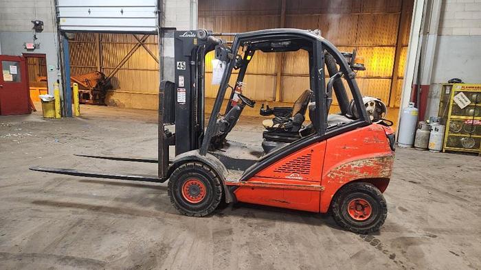 Used 5,000 POUND LINDE H25T FORKLIFT PNEUMATIC TIRES