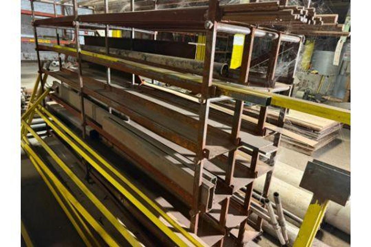 Used LARGE AMOUNT OF CAST, STAINLESS STEEL, ALUMINUM, GALVINIZED AND PVC PIPES