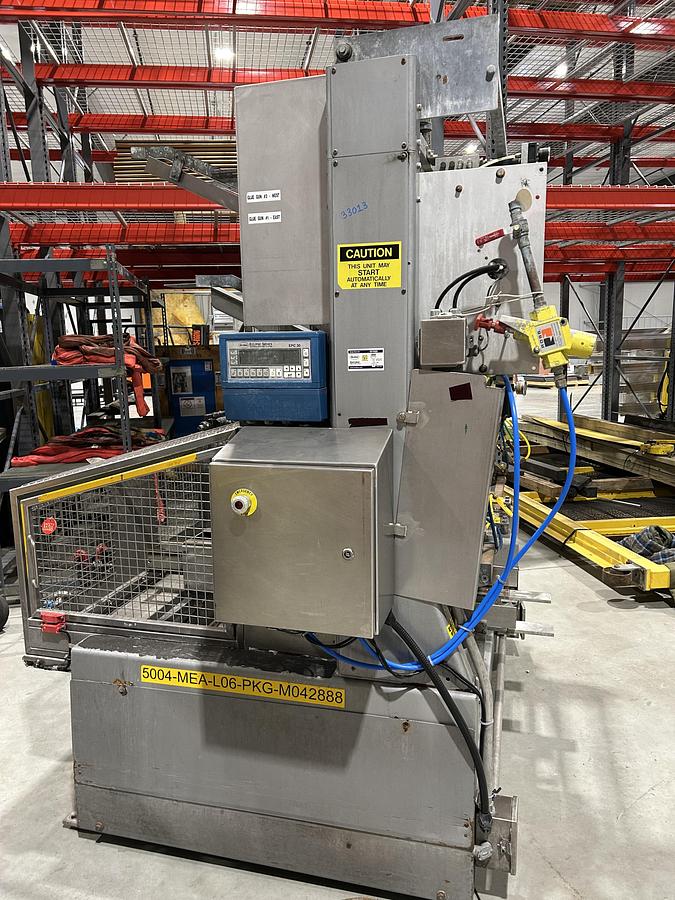 Used SWF SS#TF600VK ONE PIECE VERTICAL GLUE SEAL TRAY FORMER