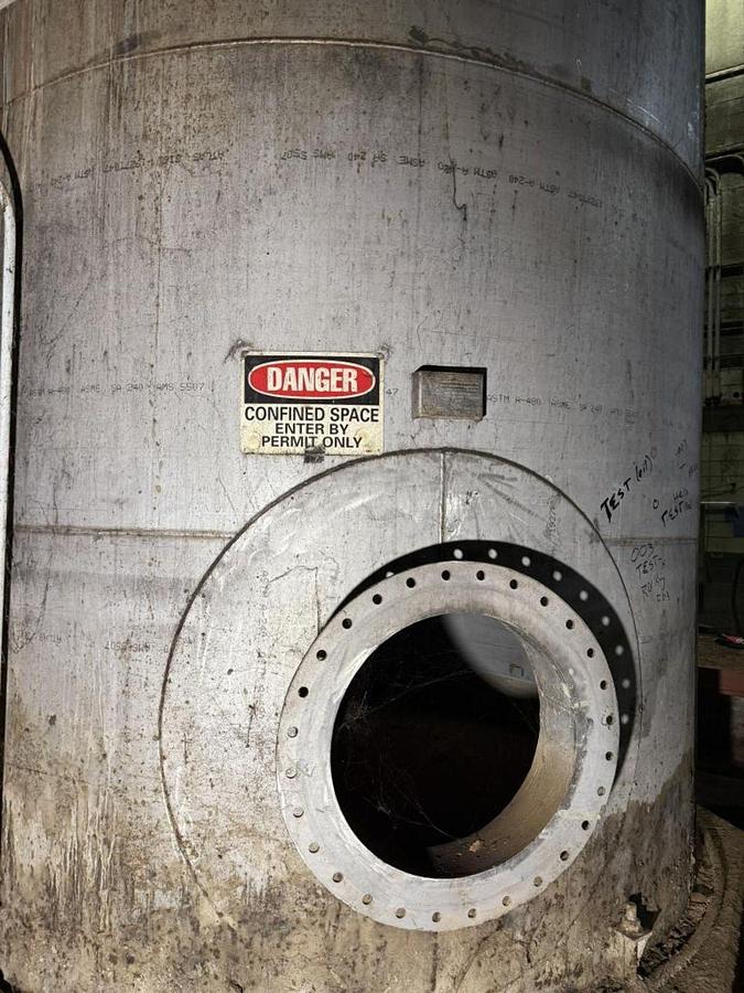 Used STAINLESS SLEEL TANK 316L 