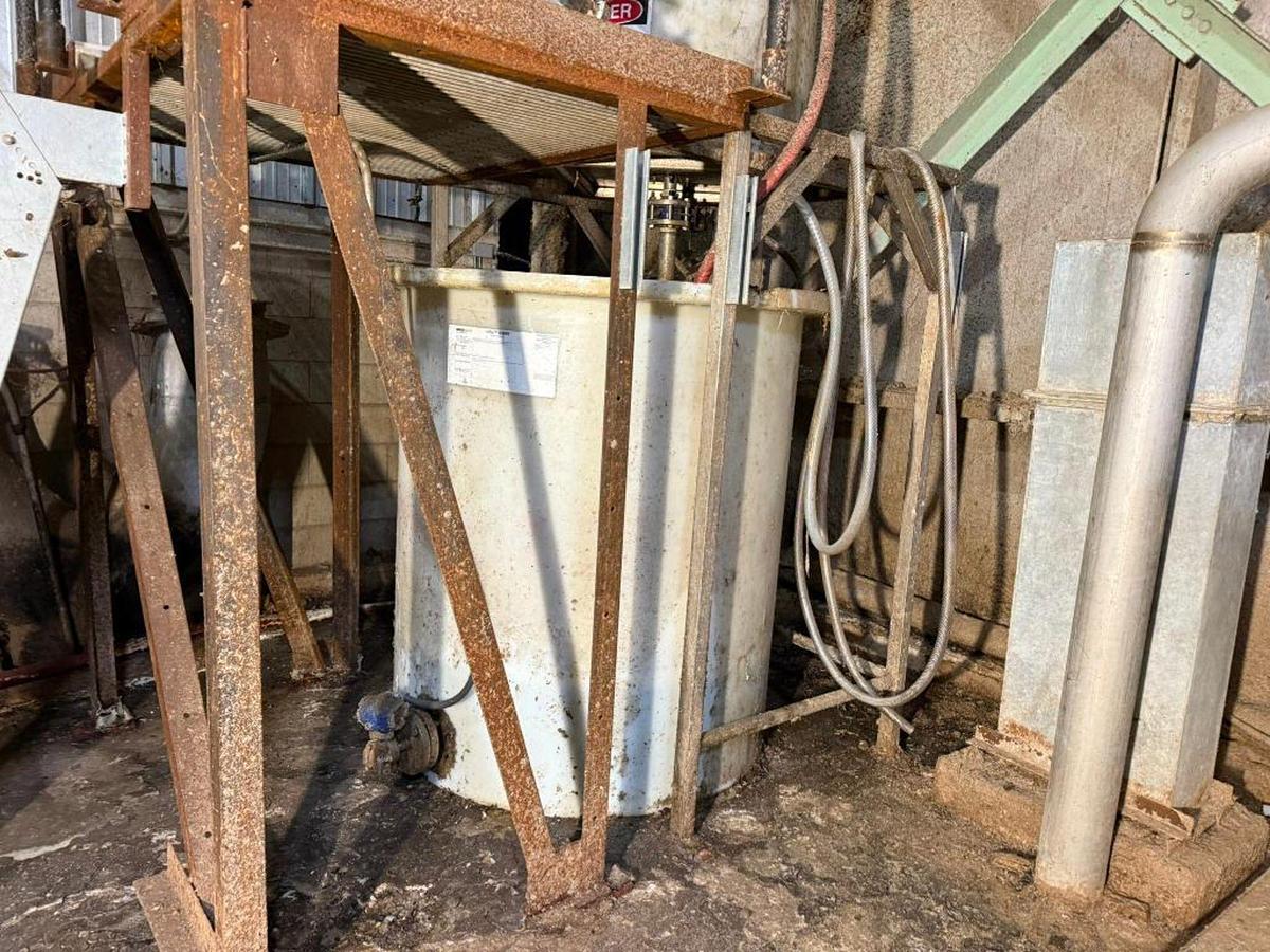 Used NALCO WATER POLISHING PUMP AND TANK SYSTEM