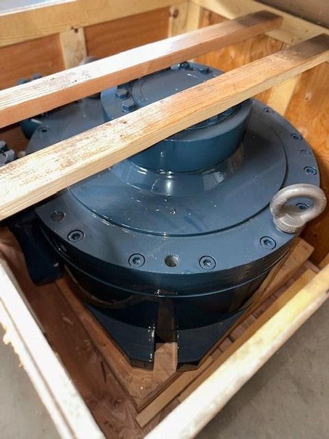 HAGGLUNDS TITAN HYDRAULIC MOTOR HMS 910
