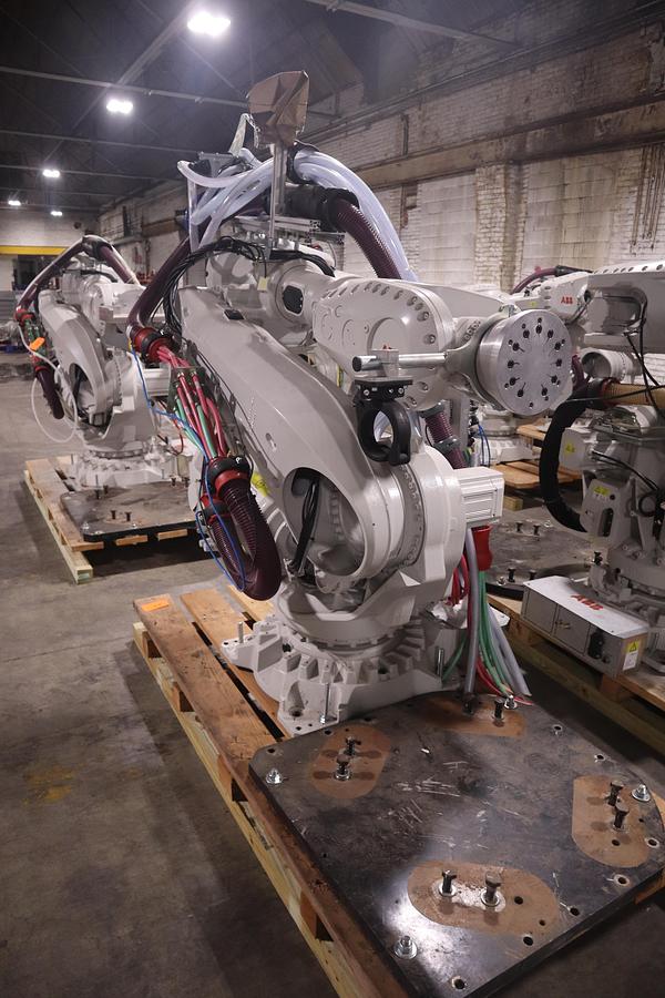 ABB MODEL IRB 6700-300/2.70 ROBOT 6-AXIS MANUFACTURED 2021