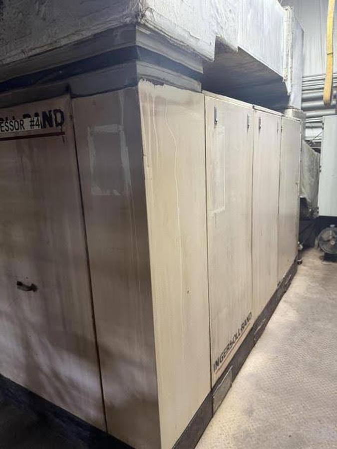 Used INGERSOLL - RAND MODEL SSR-EP150 150 HP AIR COMPRESSOR