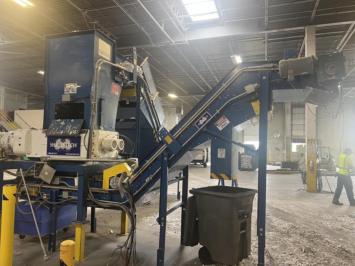 Used 80 HP (TWIN 40 HP MOTORS) SHRED-TECH MODEL ST-75ES DUAL SHAFT SHREDDER MANUFACTURED 2015