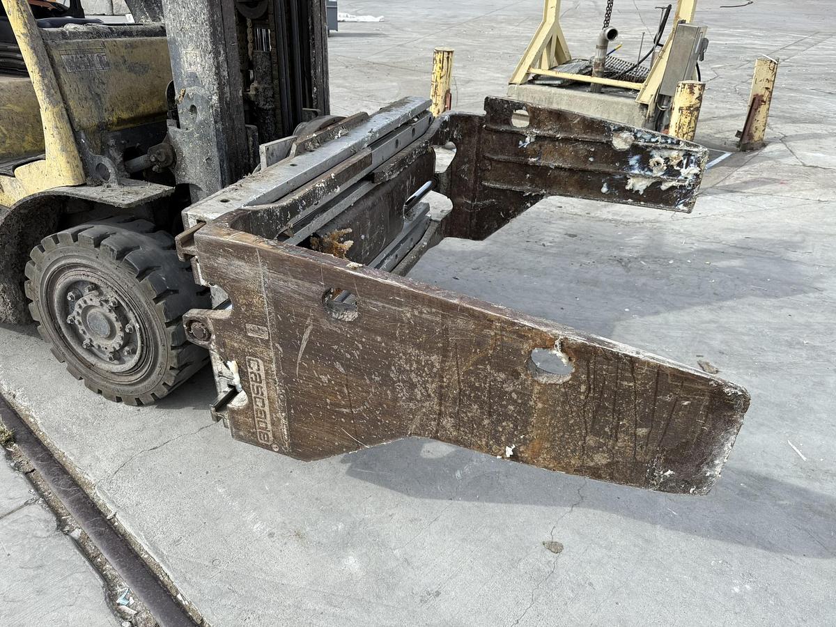 Used 8,000 POUND HYSTER MODEL H80FT FORKLIFT WITH BALE CLAMP ATTACHMENT