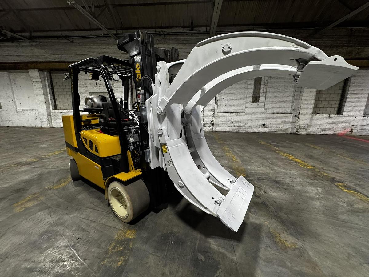 Used 12,000 LB. YALE MDL GLC120VX LH92"/RH185" WITH 72" CASCADE PAPER ROLL CLAMP MANUFACTURED 2019