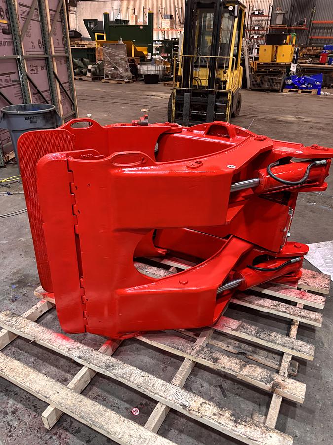 Used 2016 BOLZONI ARAMO ARC-90-1060PE 60" DIAMETER ROLL CLAMP