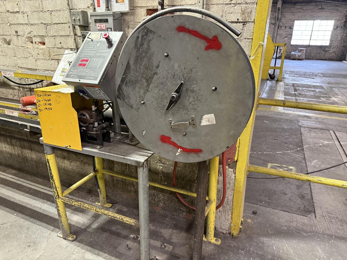 Used TRIANGLE STRAPPING EQUIPMENT TECHNOLOGIES MODEL 440 "CTL" STRAP CUT TO SIZE UNIT
