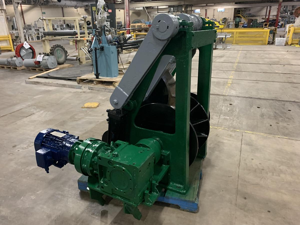 Used KADANT BLACK CLAWSON RAGGER W/ CONTROL PANEL