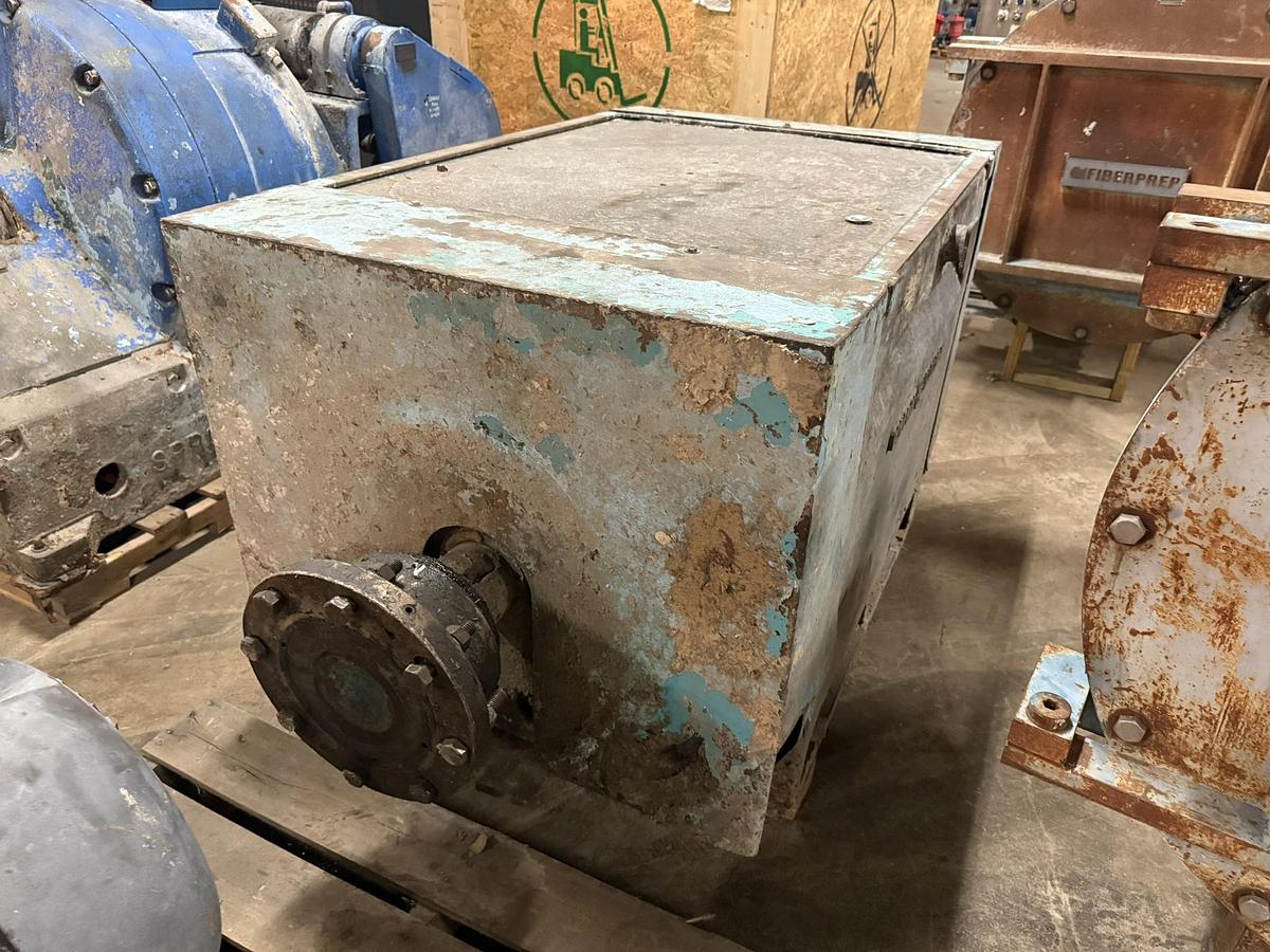 Used GENERAL ELECTRIC 350 HP MOTOR 480 V 