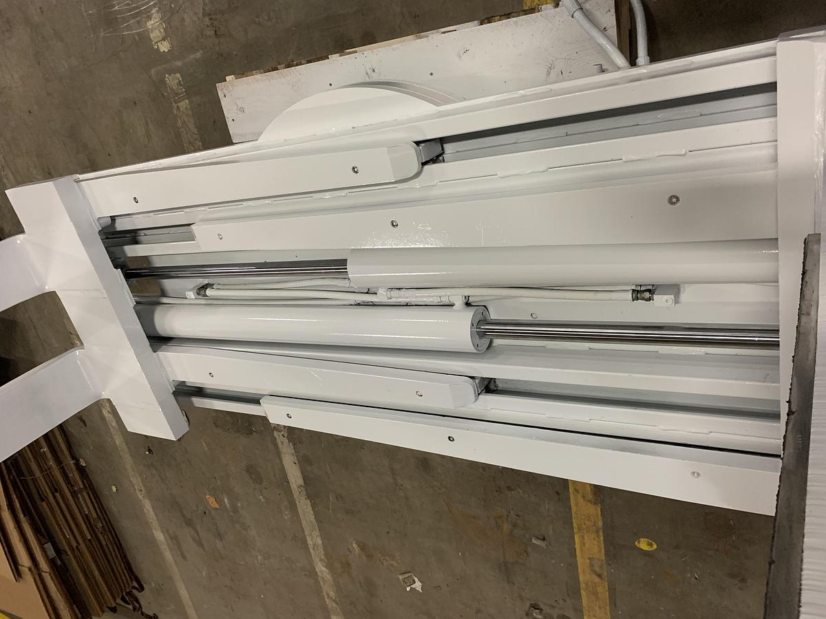 Used CASCADE BALE CLAMP ATTACHMENT (PREVIOUSLY ON 15,500 POUND FORKLIFT)