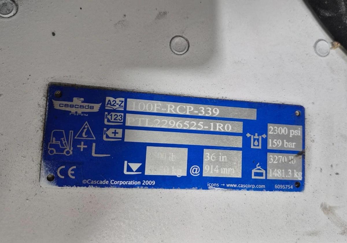 Used 72" CASCADE MODEL 100F-RCP-339 PAPER ROLL CLAMP CLASS IV