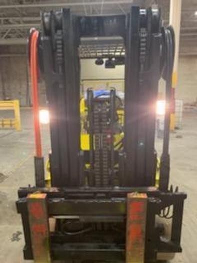 Used 8,000 POUND CAPACITY HYSTER MODEL S80XLBCS FORKLIFT BOX CAR SPECIAL SIDESHIFT