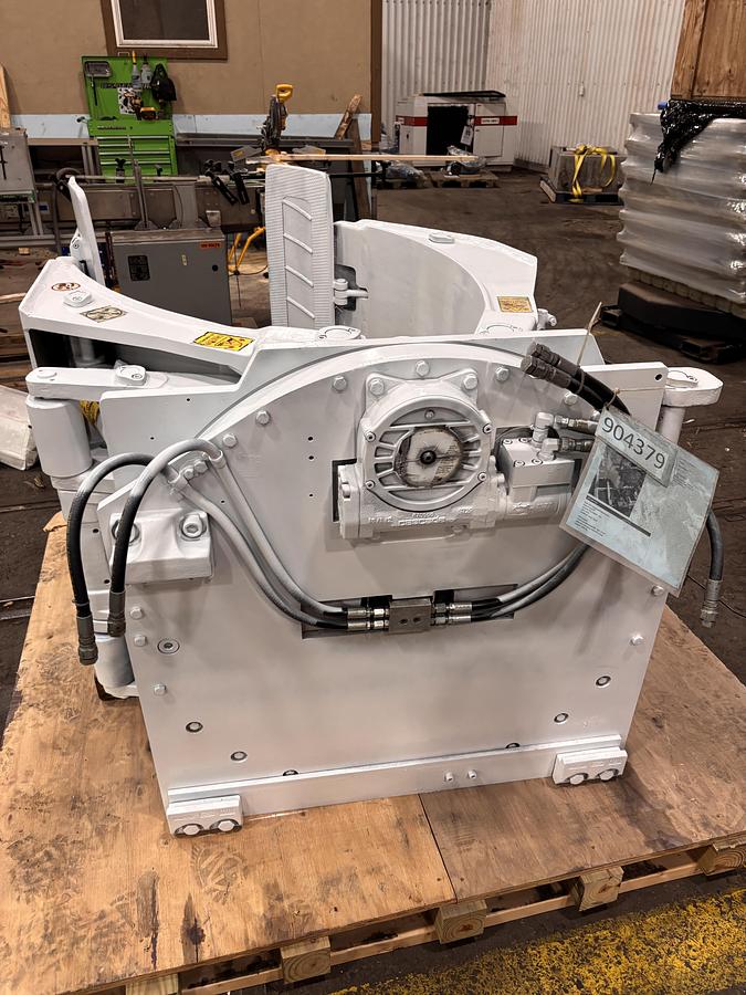 Used CASCADE MODEL 90F - RCS - 21 60" DIA. ROLL CLAMP