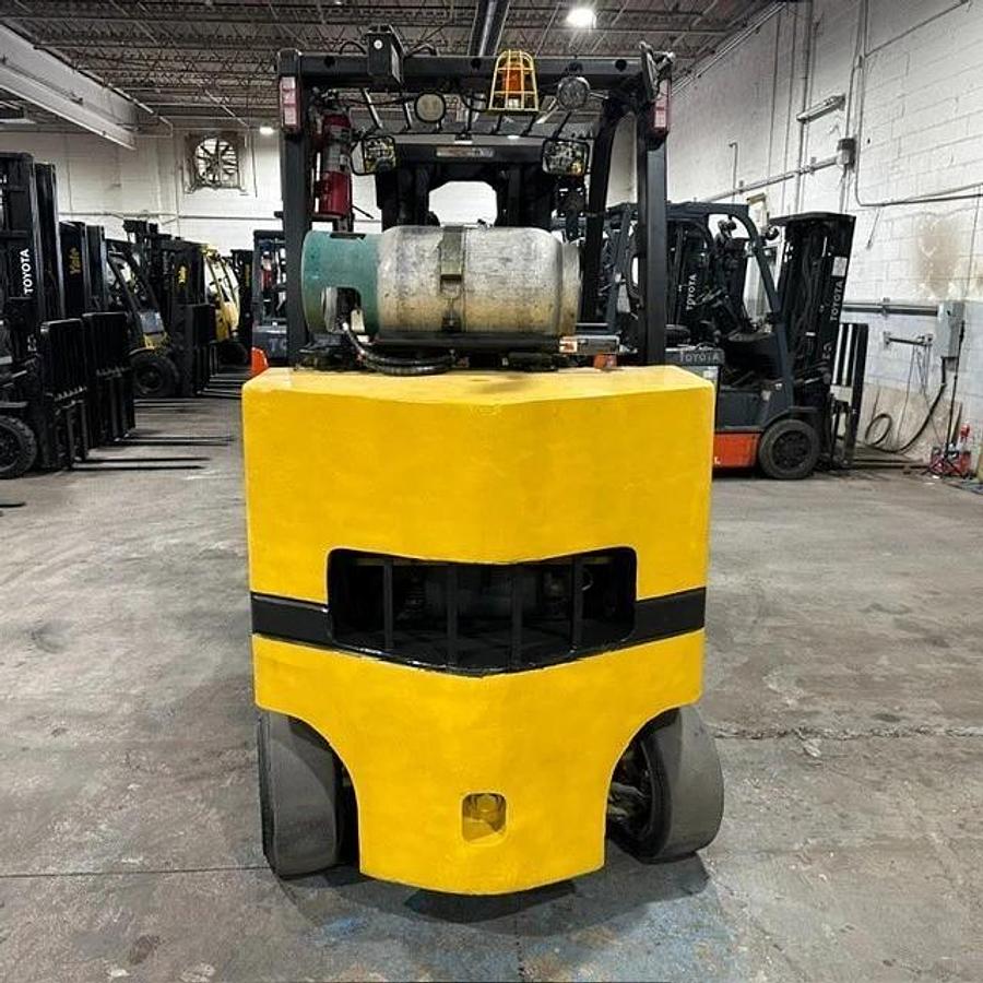 Used 12,000 POUND LB. YALE MODEL GLC120VX WITH 72" CASCADE CLAMP 85"/163" MAST LOW HOURS 3,157