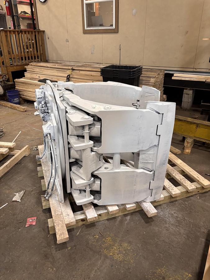 Used CASCADE 100F-RCP-01C 60" DIAMETER ROLL CLAMP CLASS IV MFG. 2019