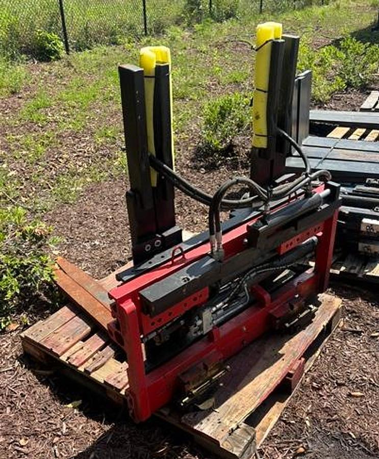Used 6,000 LB TOYOTA MODEL 8FGCU30 LH89"/RH240 4-WAY HYDRAULICS WITH BALZONI SINGLE DOUBLE ATTACHMENT
