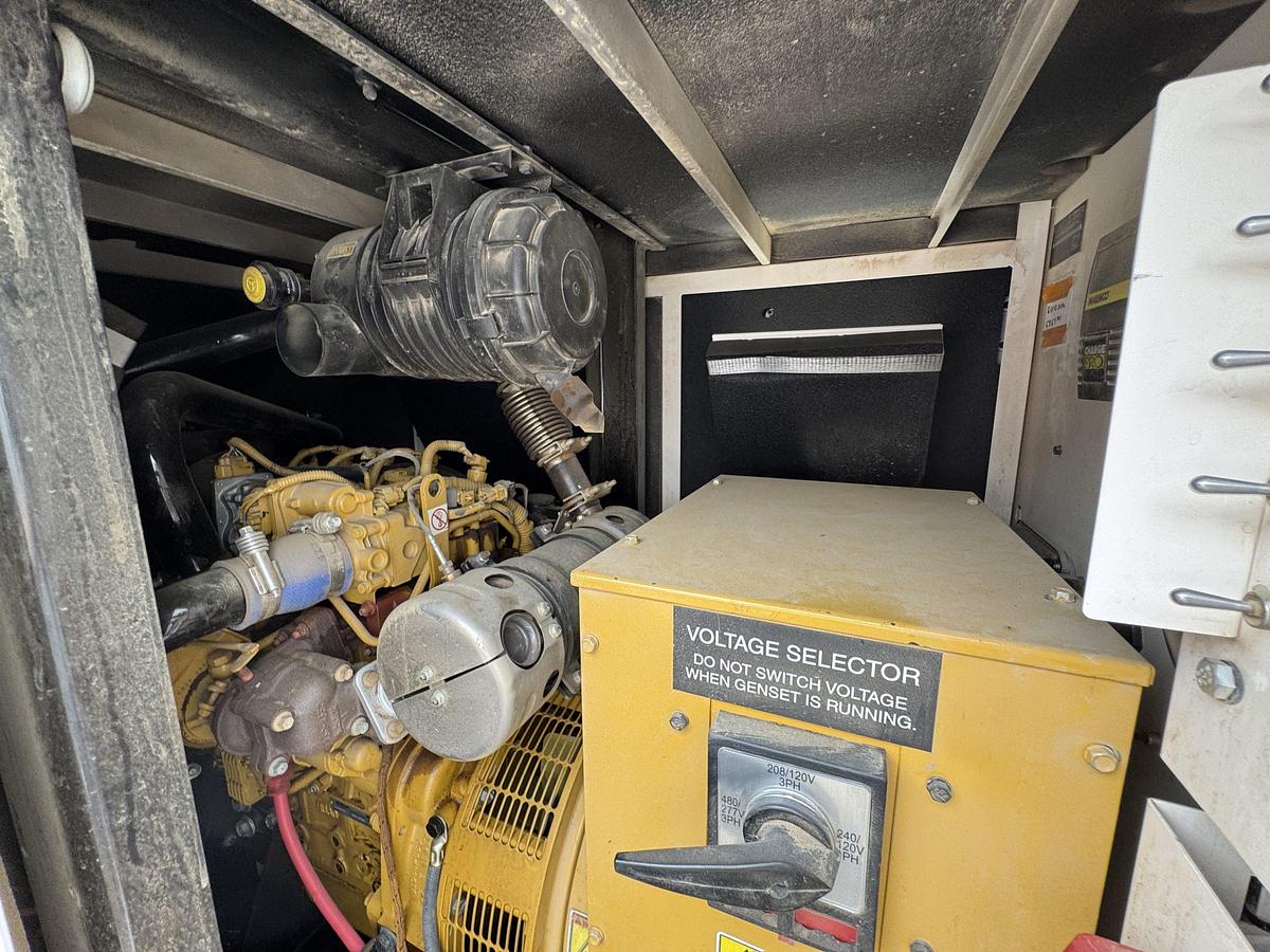 Used 30kW CAT PORTABLE DIESEL GENERATOR SET 2018