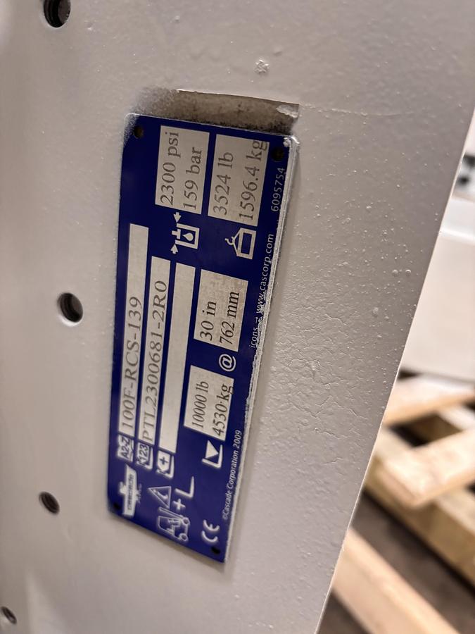 Used CASCADE 100F-RCP-01C 60" DIAMETER ROLL CLAMP CLASS IV MFG. 2019