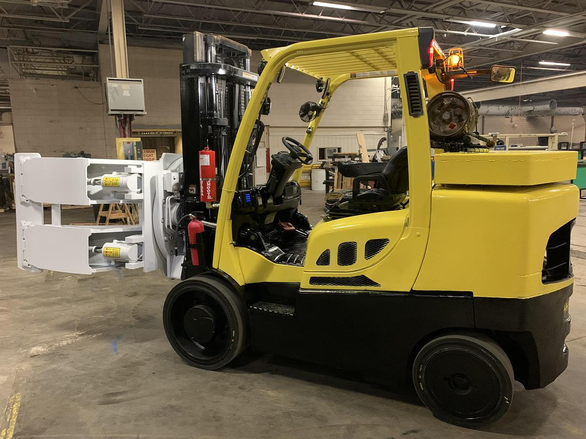 Used 15,500LB. HYSTER MDL S155FT LH/RHWITH 84" CASCADE EXTRA HEAVY CASCADE PAPER ROLL CLAMP MFG 2019