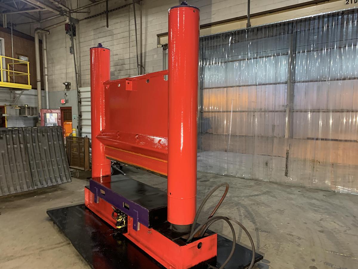 Used 60" WIDE BLACK CLAWSON ROLL SPLITTER 72" DIAMETER