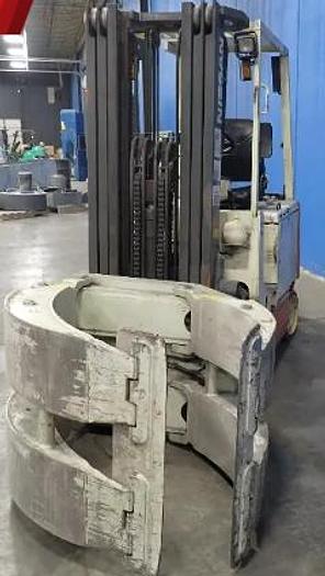 Used NISSAN CYGM02L28S ELECTRIC 5500LB CAPACITY FORKLIFT 3 STAGE MAST 4-WAY VALVE