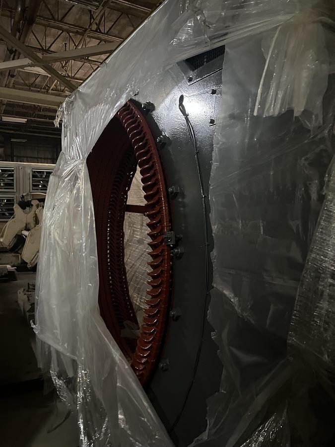 Used 1250 HP CANADIAN GENERAL ELECTRIC SYNCHRONOUS MOTOR MODEL 114550 (REBUILT)