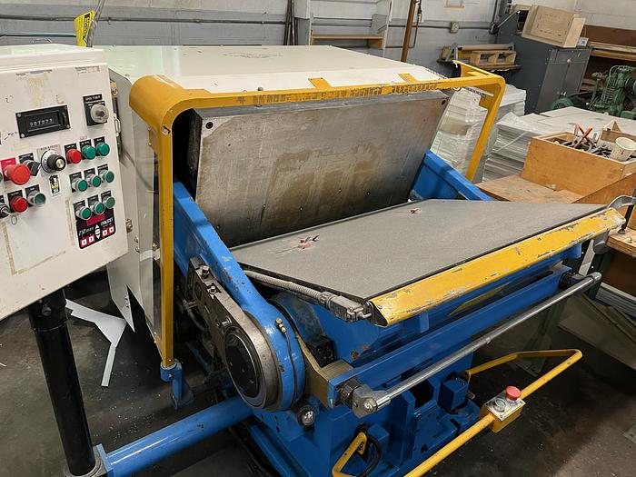 Used THOMPSON CLAMSHELL DIE CUTER