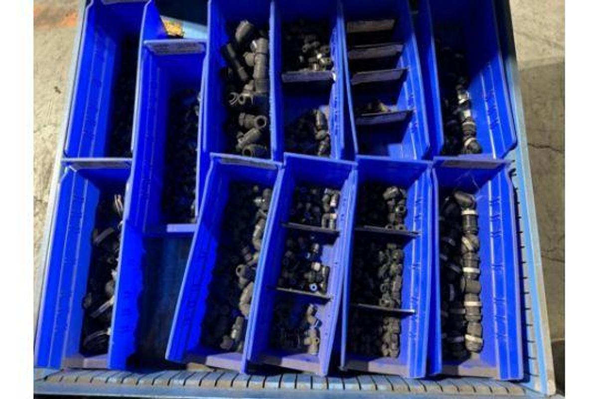 Used LYON 11 DRAWER TOOL CABINET CONTENTS NOT INCLUDED