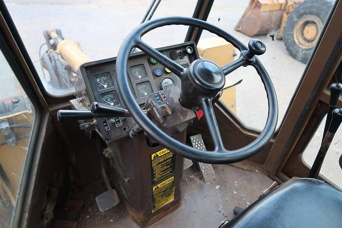 Used DRESSER 512 PAY LOADER