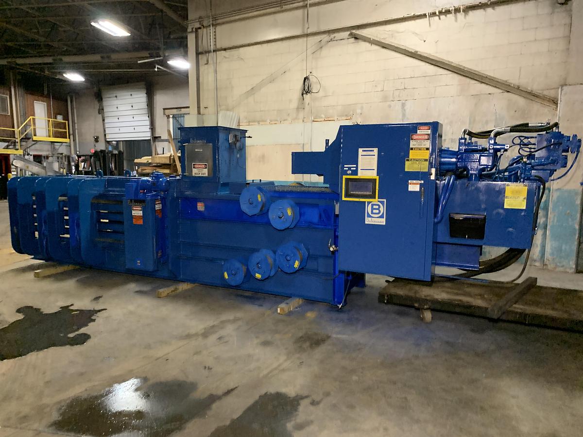Used BALEMASTER HORITZONTAL AUTO TIE BALER 44100GL-10 TWIN 50 HP MOTORS