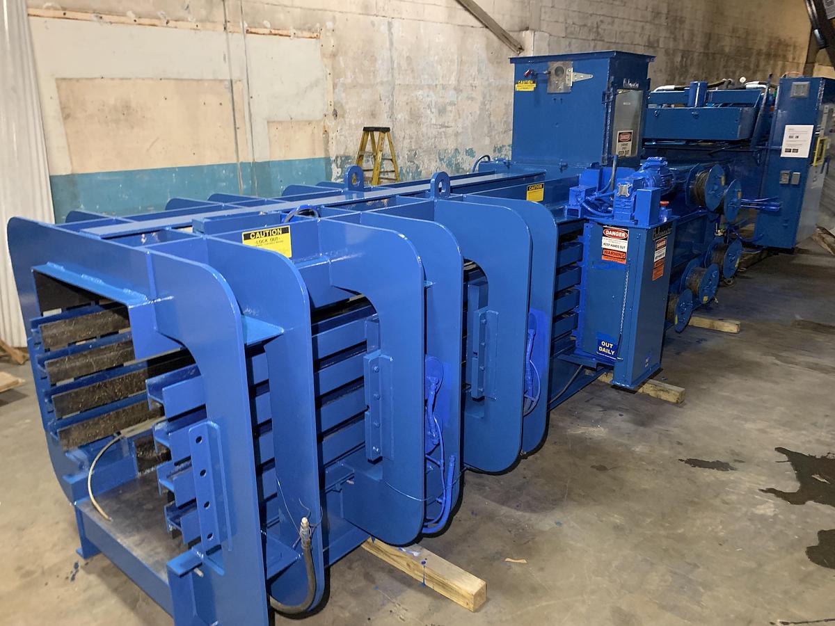 Used BALEMASTER HORITZONTAL AUTO TIE BALER 44100GL-10 TWIN 50 HP MOTORS