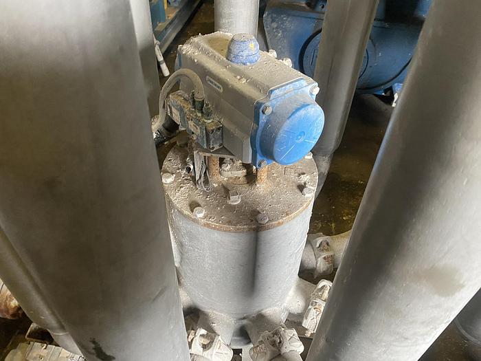 Used EATON MDL. R4B8AXXSBXED 0060  BANK OF 7 FILTERS  2011