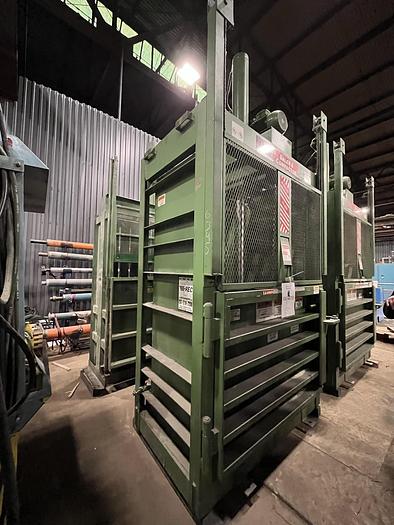 Used PHILADELPHIA TRAMRAIL (PTR) MODEL 3400HD VERTICAL BALER
