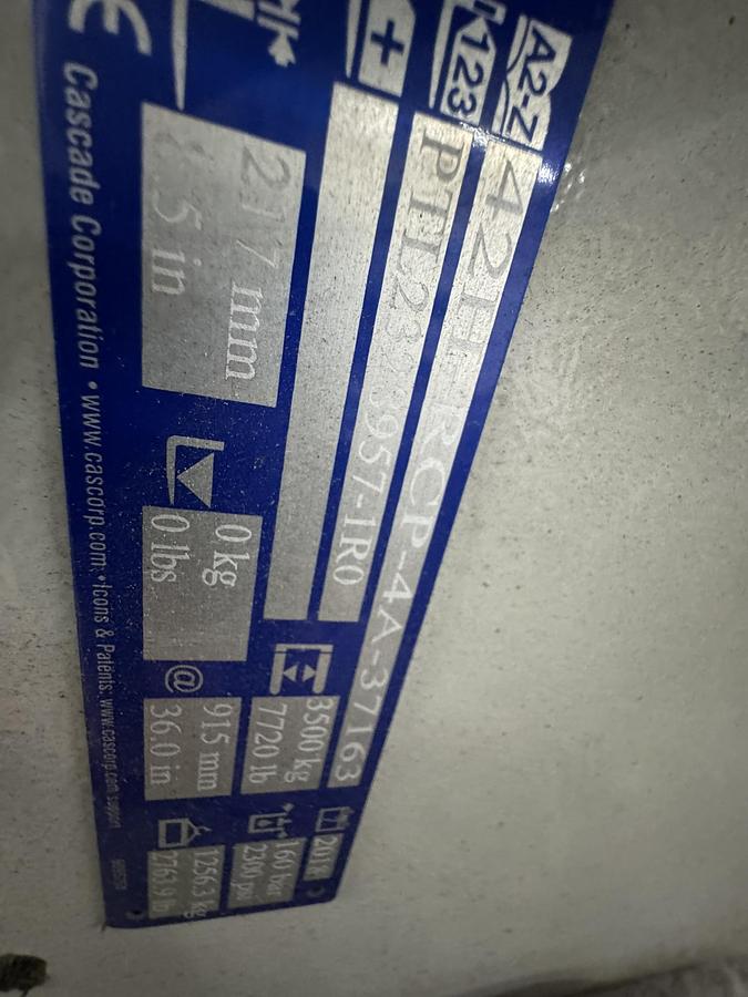 Used CATERPILLAR ROLL CLAMP TRUCK MODEL GC55K6 WITH CASCADE CLAMP