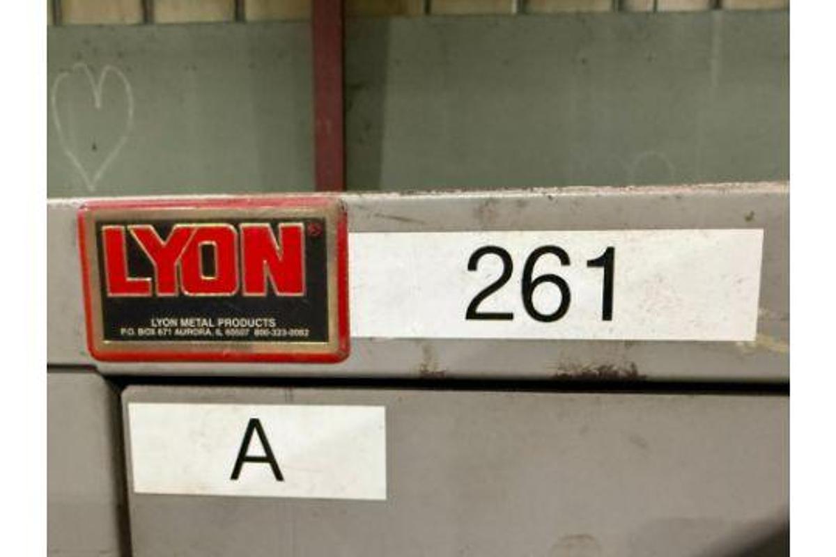 Used LYON 7 DRAWER TOOL CABINET CONTENTS NOT INCLUDED