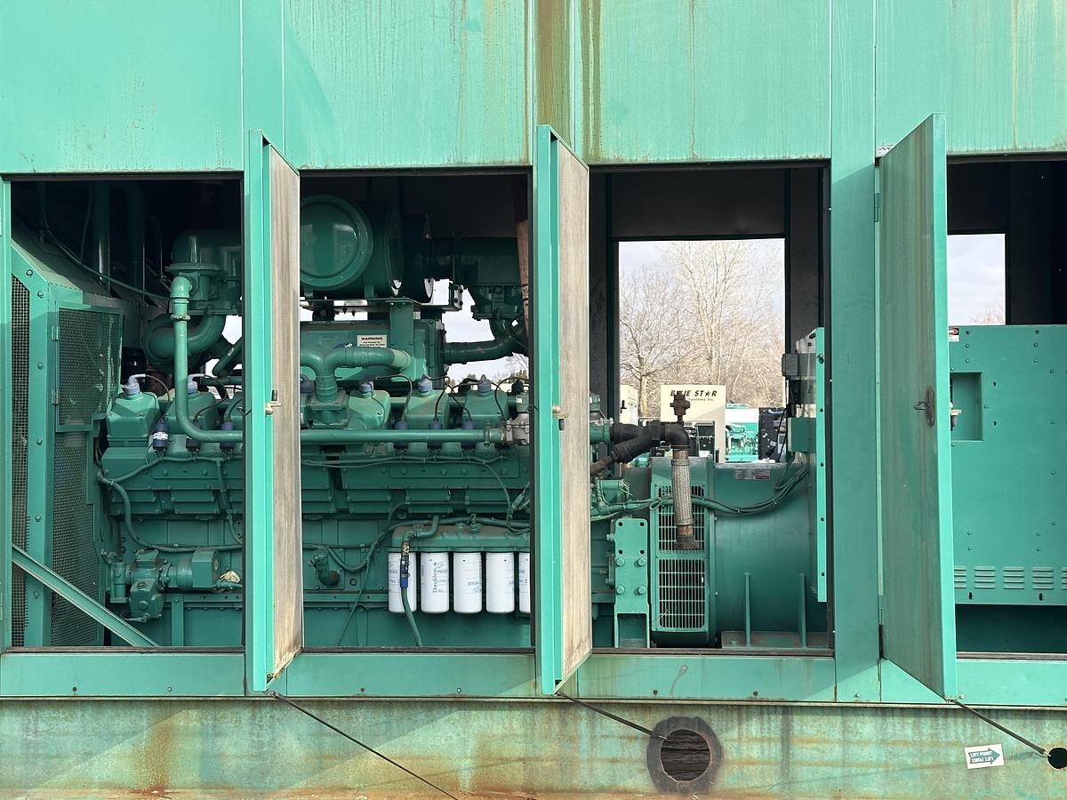 Used 750kW CUMMINS MODEL GFLB NATURA GAS GENERATOR