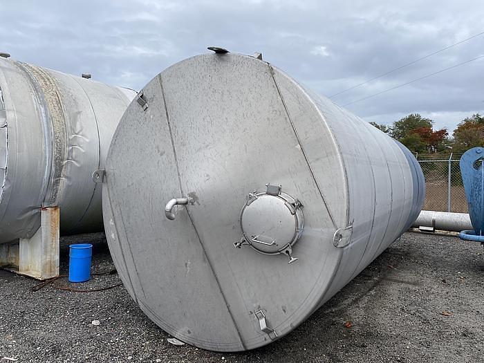 Used WHITING METALS INC 13,500 GALLON 304 STAINLESS STEEL TANK