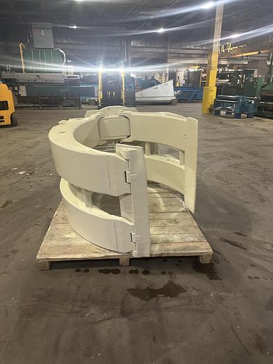 Used CASCADE 100F15863-T-3 84" PAPER ROLL CLAMP MODEL