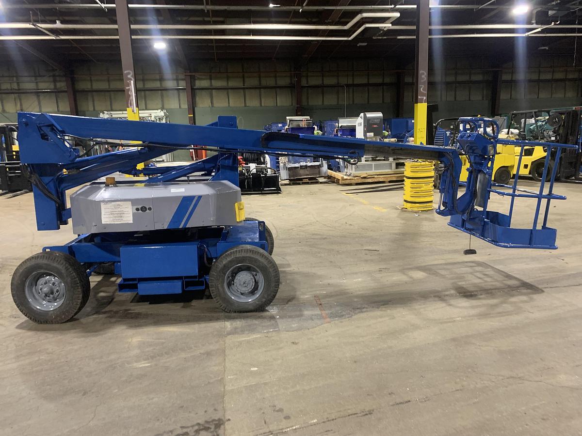 Used GENIE BOOM LIFT MODEL Z-30/20