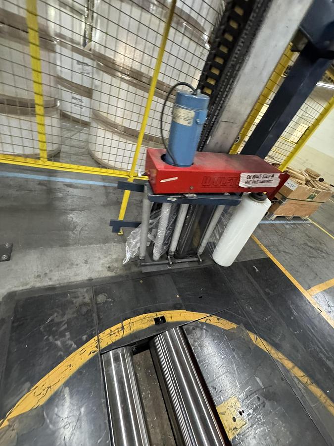 Used WULFTEC MODEL WRT-200-CW PALLET WRAPPER