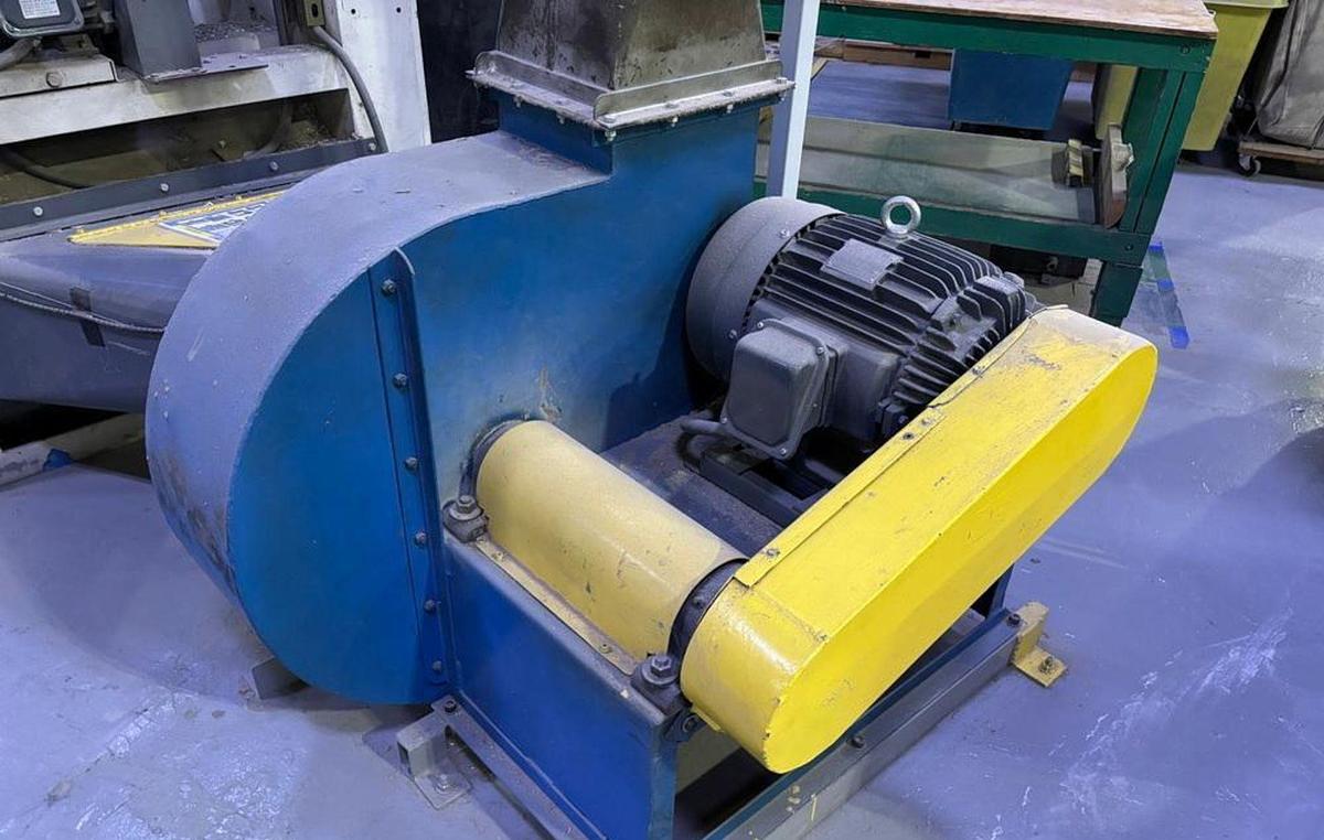 Used BLOAPCO FLOOR SWEEP SHREDDER